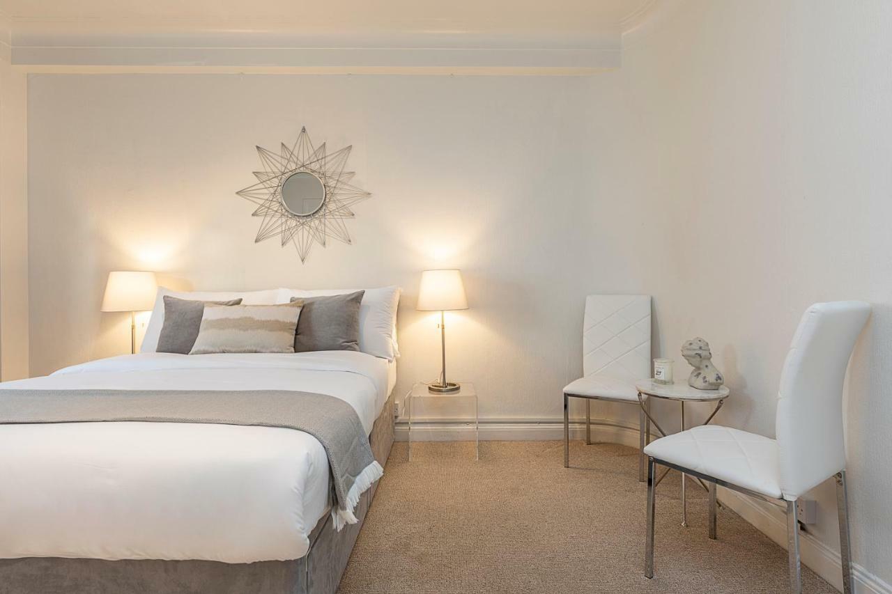 Grand Swiss Cottage Apartment Londra Exterior foto